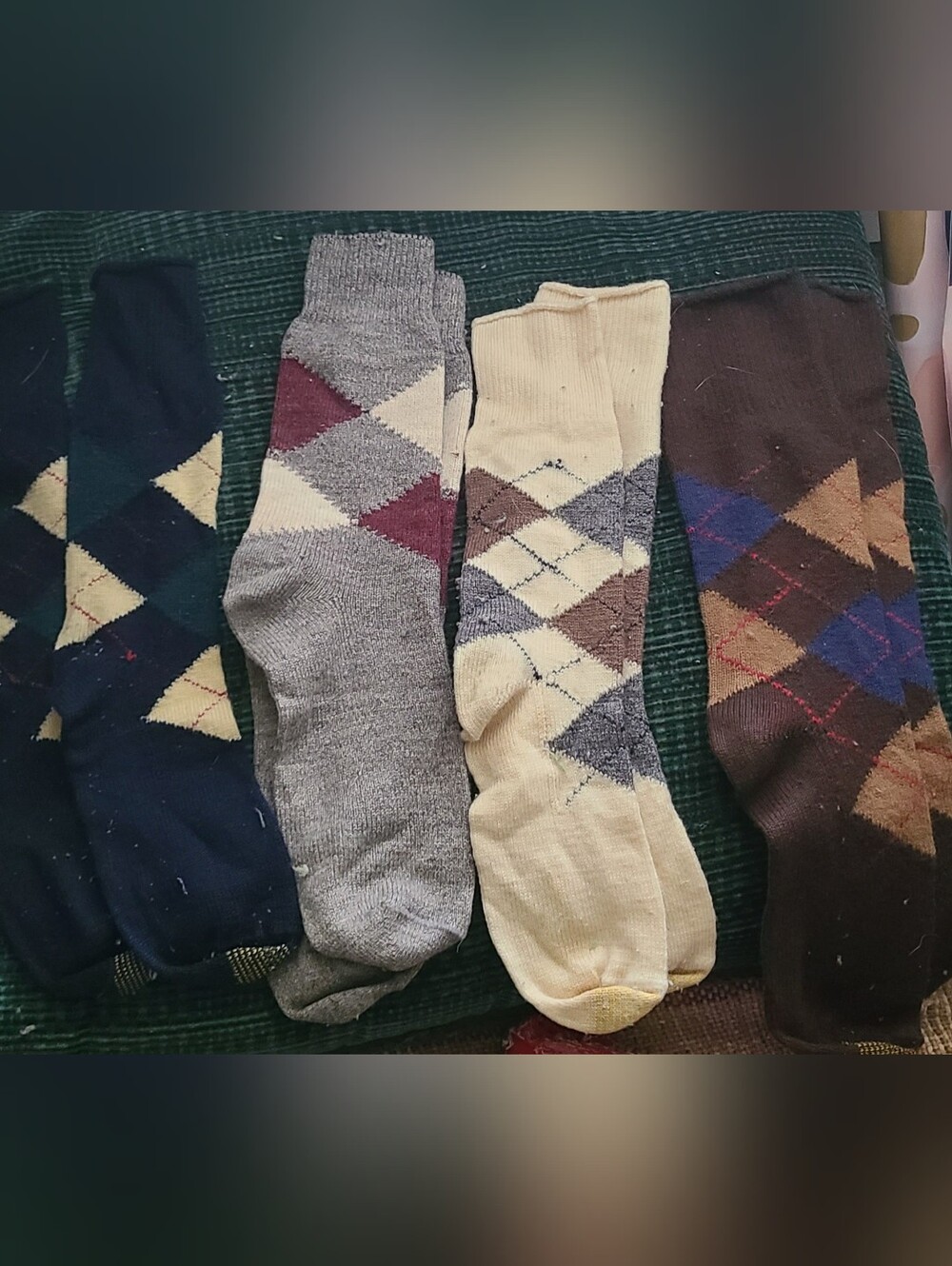 Vintage Argyle Cotton Blend Men's Crew Socks-4 Pair (Navy, Gray, Cream, Brown)
